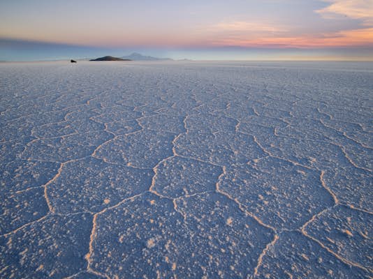 Discovering the Wonders of Salar De Uyuni: Bolivia’s Mirror Desert